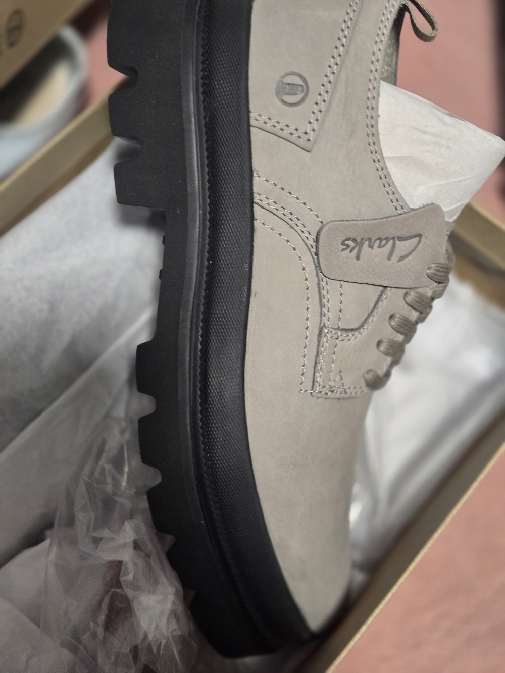Clarks Men’s Taupe Suede Lace-Up Casual Shoe